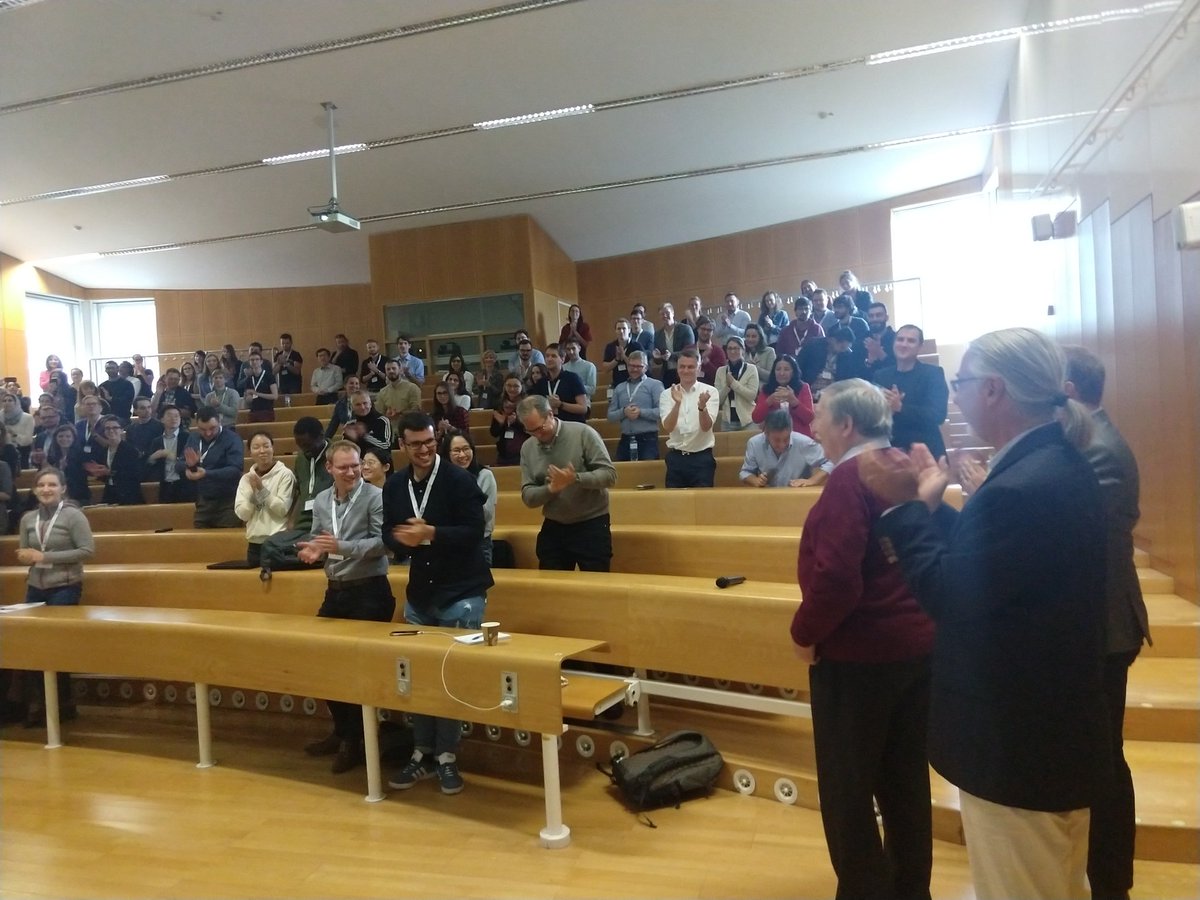 zmuvas's tweet photo. Standing ovations for Hugo Kubinyi for giving his last amazing lecture at a conference. Hugo's wisdom will be remembered and hopefully applied by all the young participants that got the last chance to see this outstanding scientist share his knowledge! #ssdd19 #ChompChem https://t.co/zwmedaY6OL