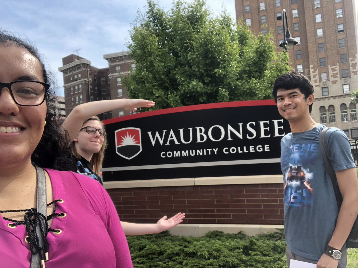 Francis_1298's tweet image. In order to get into a college, students must first calculate how affordable it is to attend, as well as write an essay to show their desire to entire the college. #EDU3620 #AUSpartanExperience #HighSchoolLessons