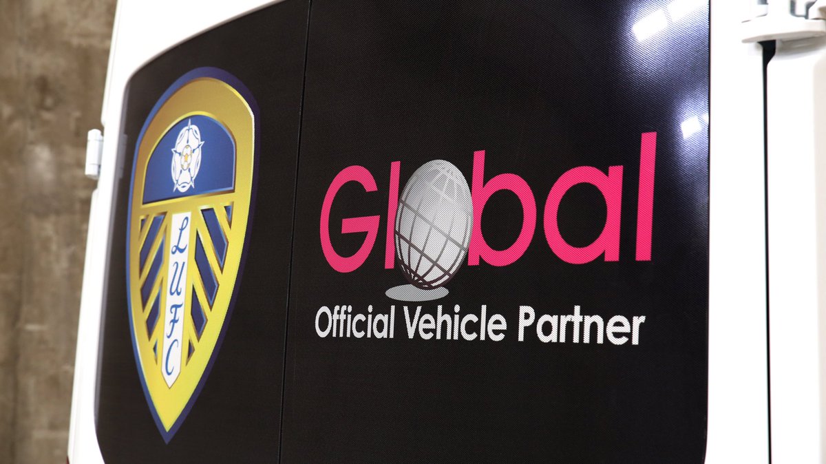 globalautocare's tweet photo. Very pleased to be supporting @LUFC Sports College travel by supplying this #Ford #Transit #Minibus! 😊⚽ #GlobalFlex #Partnership #OfficialVehiclePartner https://t.co/JLCg2GS8Oj