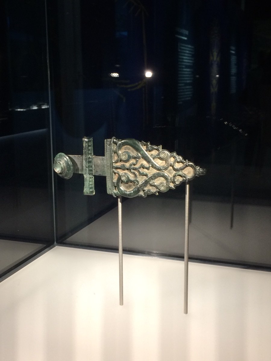 "Un monde d'images" salue les amateurs d'#archéologie à #Bibracte ! À découvrir ce WE lors des #JEP