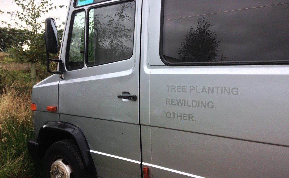 uptreeslog's tweet image. Destroying the world to save it artofclimbingtrees.net/2019/09/19/des…