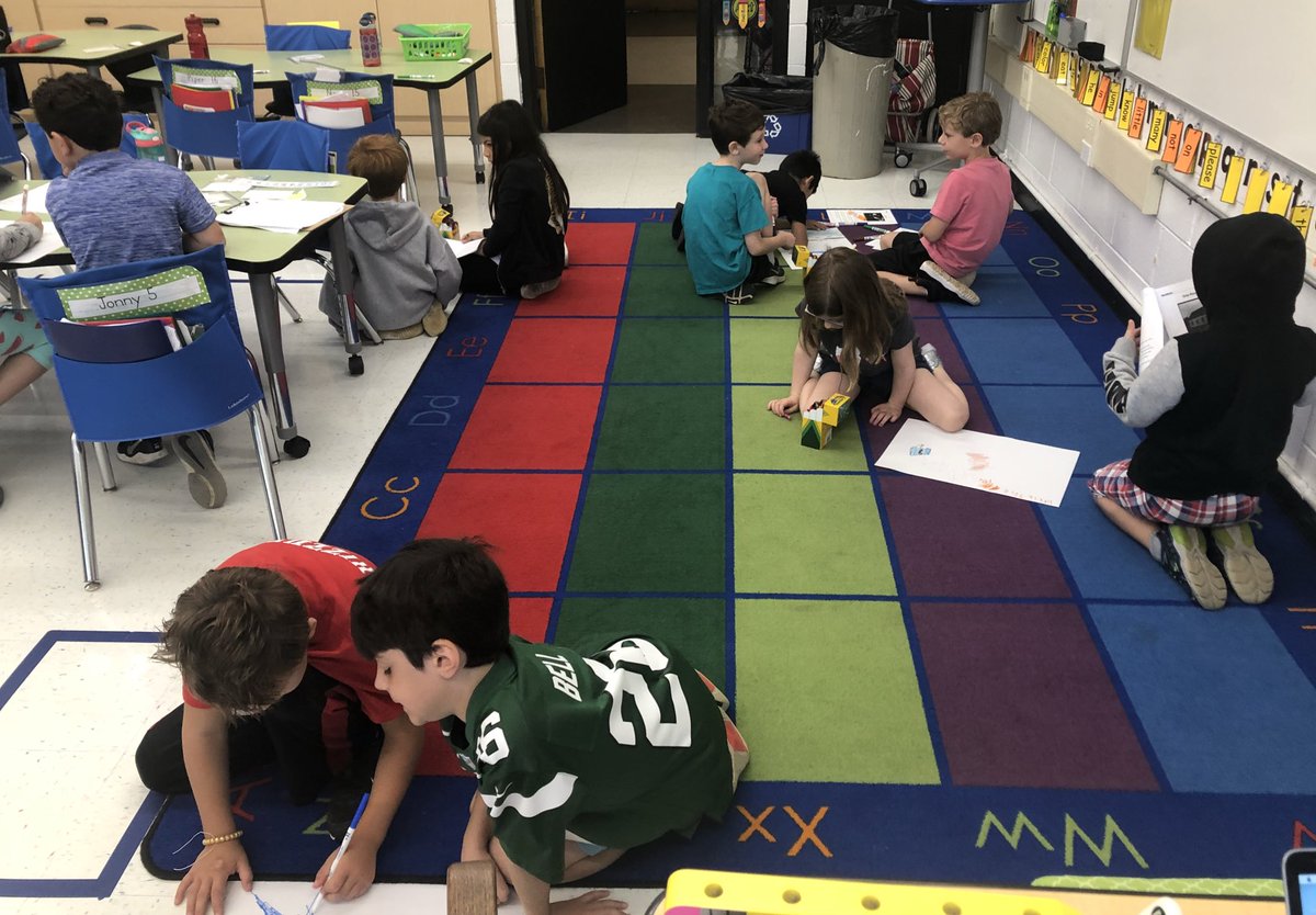 Reading text for new information. Working with our amazing buddies from <a href="/mrsjohnsonsjots/">Sue Johnson</a> class. Learning from each other.  #kip109 #engage109