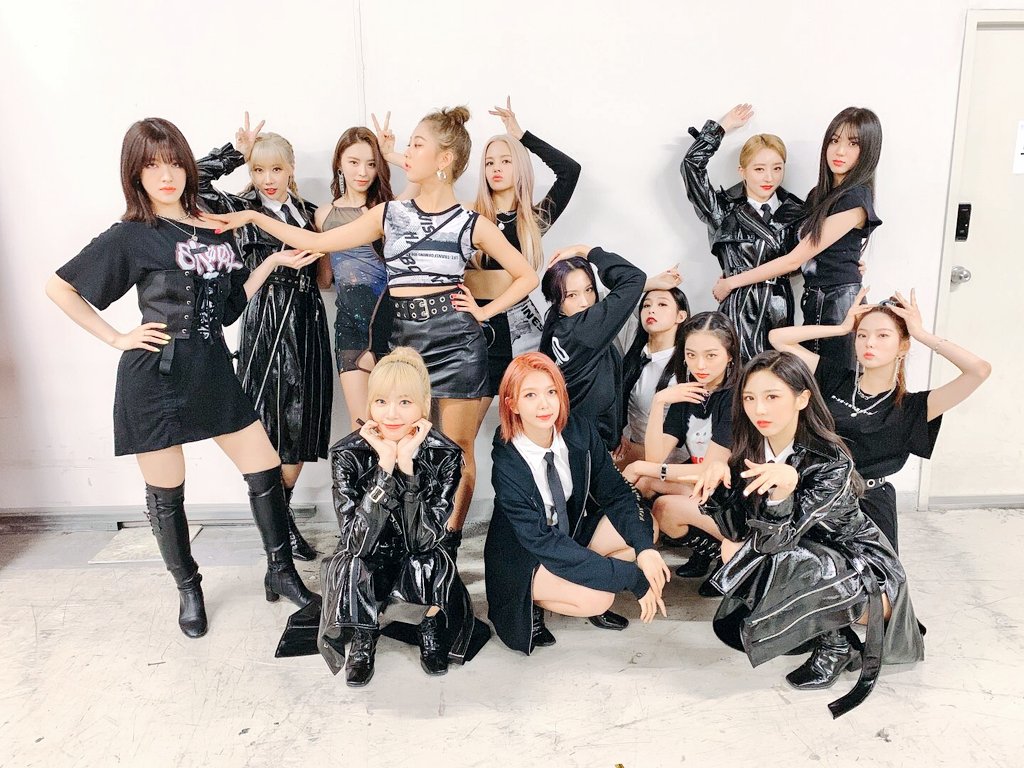 ive_fim's tweet photo. #CrystalCatcher - #CLCatcher is the best group friendship ever.b
The members said their Kakao Talk groupchat was always full and super💜

#CLC #Dreamcatcher https://t.co/36iYDL9ot1
