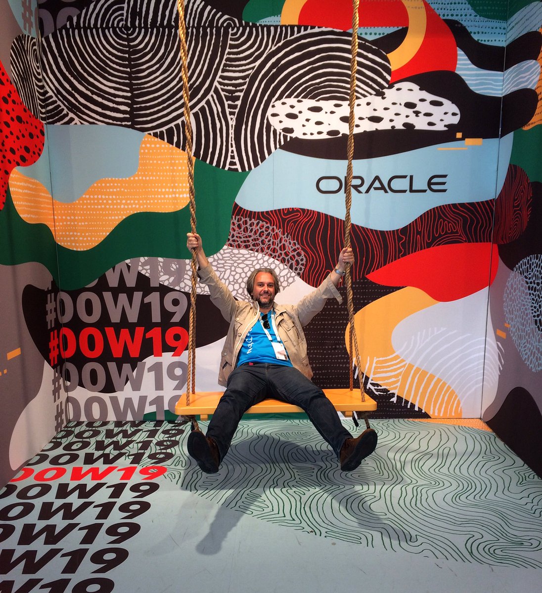 Let’s close this amazing edition of #OOW19 like this! #oracle #mysql #mysql8isgreat #sanfrancisco
