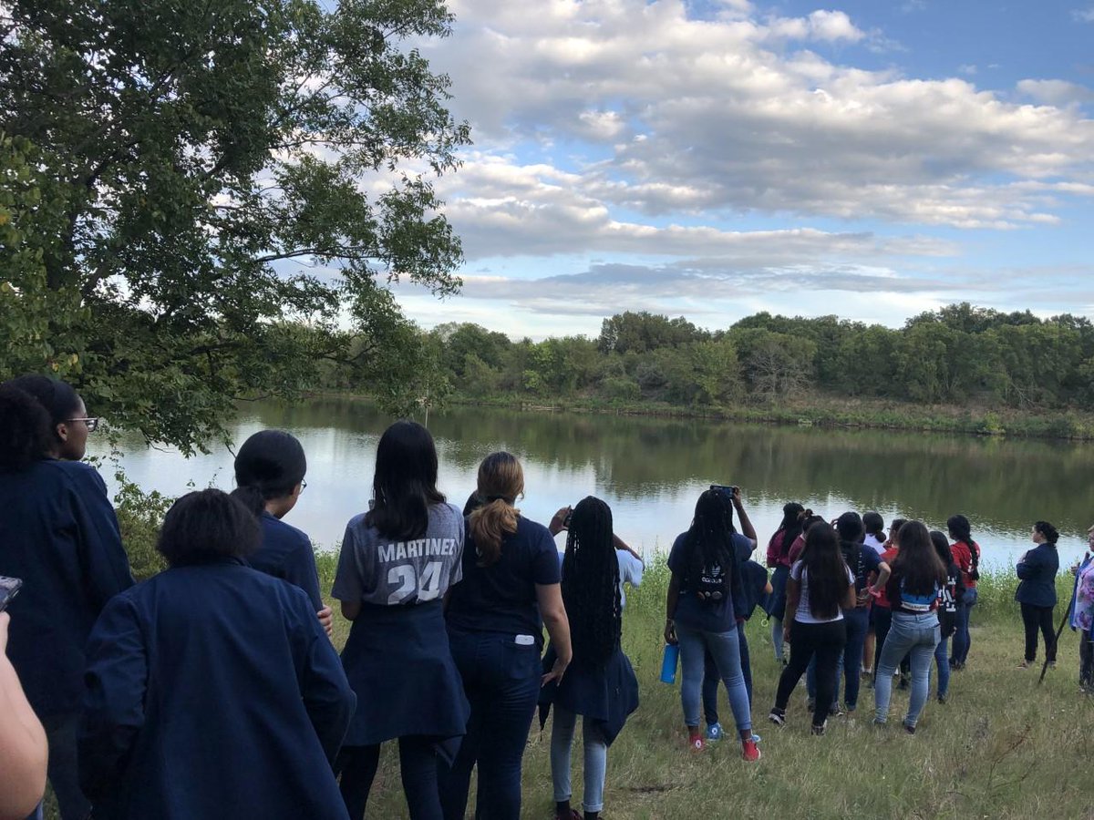 RangelYWLS's tweet photo. Ms. Clark's 8th grade Astronomy students enjoyed an adventurous hike to the lake at the @DallasisdSTEM Environmental Center @disdeec before engaging in a classroom lesson, planetarium time, and telescope viewing. What a fun night under the stars! @dallasschools @RangelPrincipal https://t.co/44HHG4VQPl