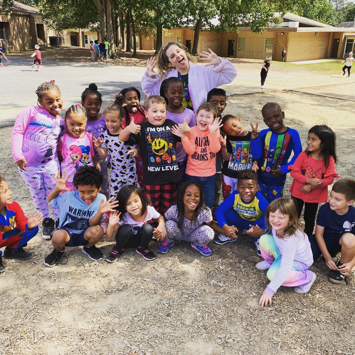 MsPaulusPups's tweet photo. The pups earned 20 stars for being responsible and respectful so we had a Pajama Day! @BellwoodBulldog #bwes #kindercrew #kpups #oneccps #welcometomycrazyworld https://t.co/3OBZVJ7NIf