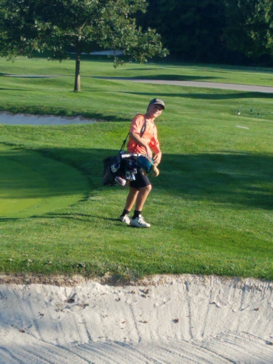 Sophomore Jack Stover shots 39 at Country vs Independence/Beachwood.