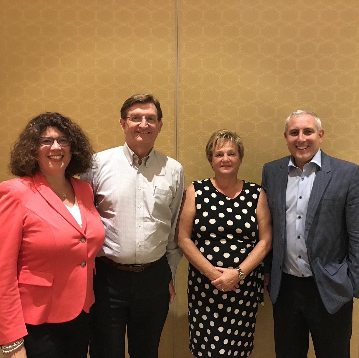 Hydro One On Twitter Jason Fitzsimmons Chief Corporate Affairs And Customer Care Officer Was At Today S Eda Ont Conference Speaking About Building Partnerships And Advocating For Our Customers Https T Co Jf0aeulaqo