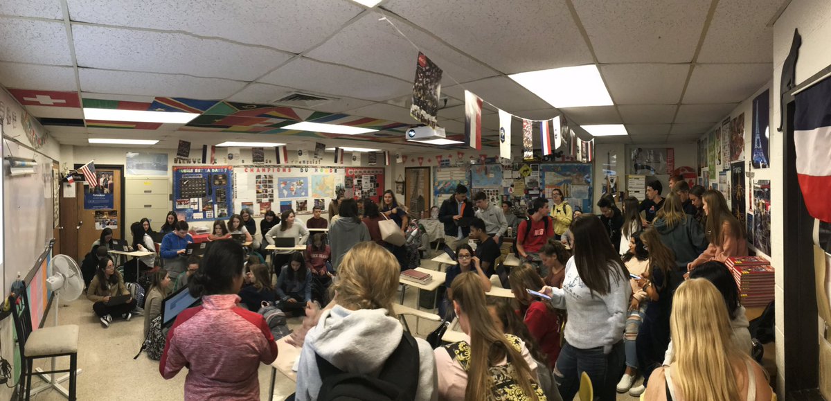 WLC63920297's tweet photo. Had an AMAZING turnout today at our first World Language Club meeting with almost 60 participants!  Special thanks to @signorknight who explained the game of bocce to us before we went out to play! https://t.co/vFpNM3sKjS