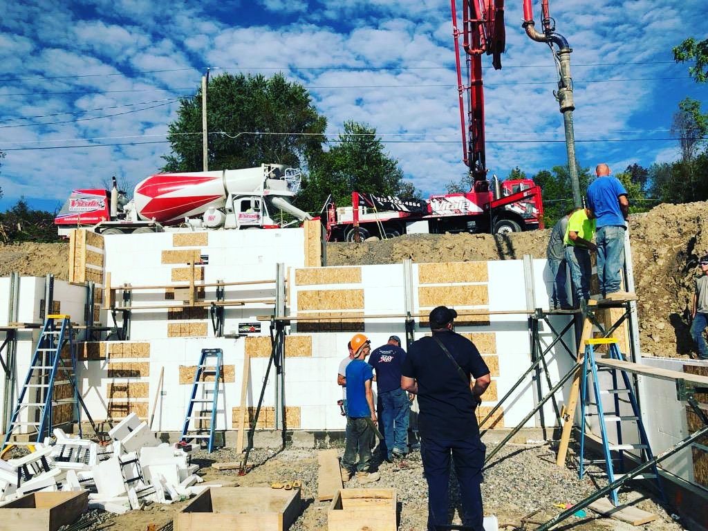 VitaleConcrete's tweet photo. Beautiful day to pump some concrete #vitalerobinsoncompanies #vitaleconcrete #concretepumping https://t.co/eAK1027lbl