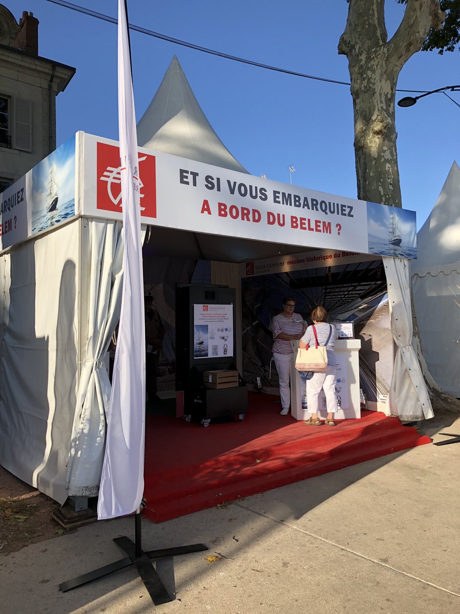 CE_LoireCentre's tweet photo. Sans savoir qu’il allait devenir un jour le ➕ grand festival de la marine fluviale en #France, la CE_LoireCentre avait fait le choix d’être partenaire privilégié du @festivaldeloire. 16 ans après sa 1ère édition, c’est un honneur d’être encore présents pour partager ce moment. https://t.co/WrMjarNDWh