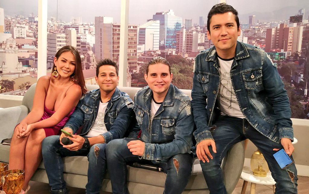 #EnVIVO | Hoy nos acompañan en el estudio de #EnExclusiva la <a href="/GranOrquestaOfi/">GranOrquesta OFICIAL</a> y la bellísima #GiullianaBarrios 😱 ¡Mira ya #PanamericanaTelevisión! 📺 ptv.pe/vivo