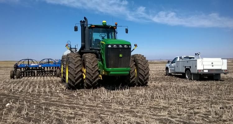 West Ridge Farms is a mixed grain and cattle farm located in Crossfield, AB. They are searching for a Farm Labourer to help with the day to day tasks. 

Learn more about this opportunity now! ⬇️
buff.ly/302XYaf 
#AbAg #WestCdnAg #AgJobs