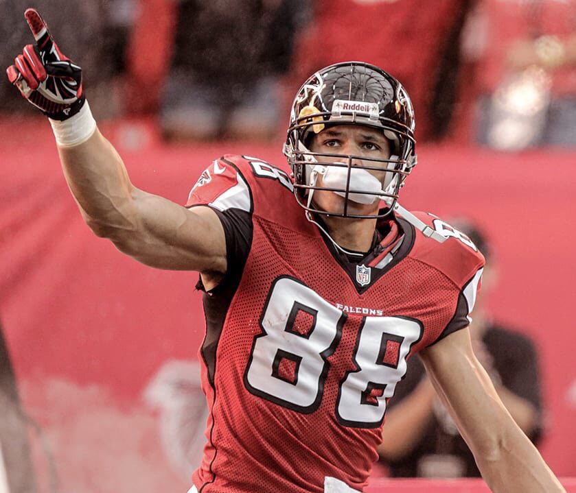CullerSports's tweet photo. Better TE in their prime? 

Like - Tony Gonzalez 
RT - Rob Gronkowski

#InBrotherhood #GoPats https://t.co/MWULf8GWl5