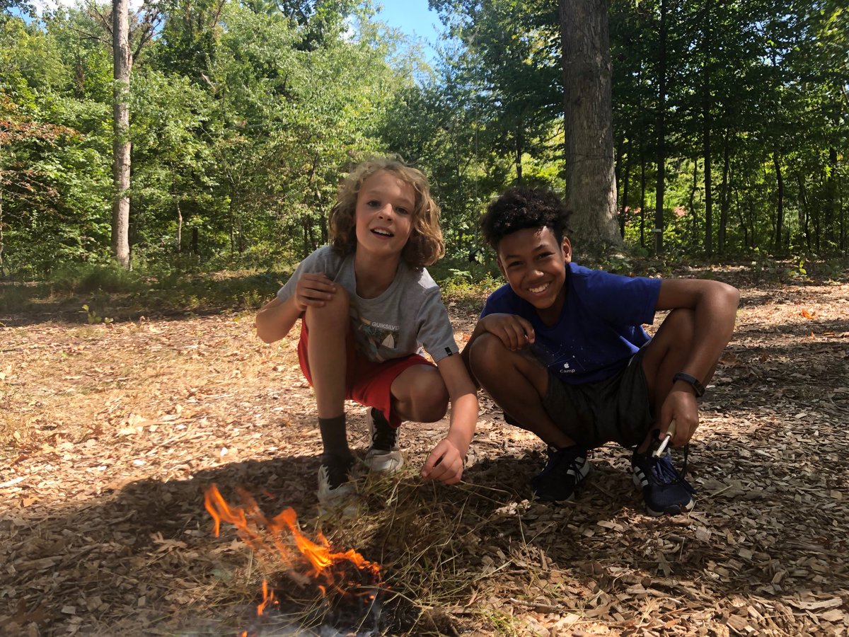 bitsy0409's tweet photo. ⁦@McLeanSchool⁩ Grade 7 students learn outside the classroom with experiential education at Bretton Woods. #buildingfires
⁦ https://t.co/iUgfewS1U3