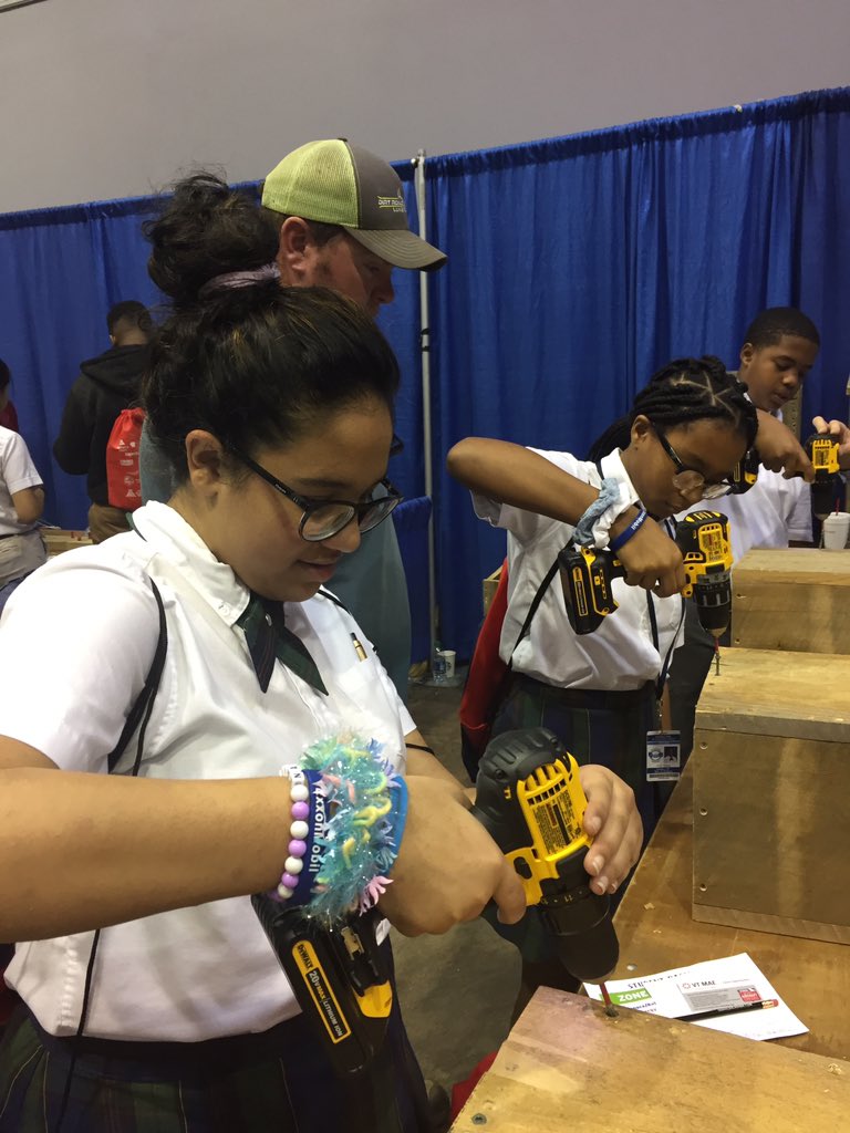 PhillipsPrepIB's tweet photo. Our 8th grade Pirates explored career options through Worlds of Opportunity at the Mobile Civic Center. #WOO #WorldsOfOpportunity @Careertechmob @SAWDC https://t.co/VJOWKqLDbM