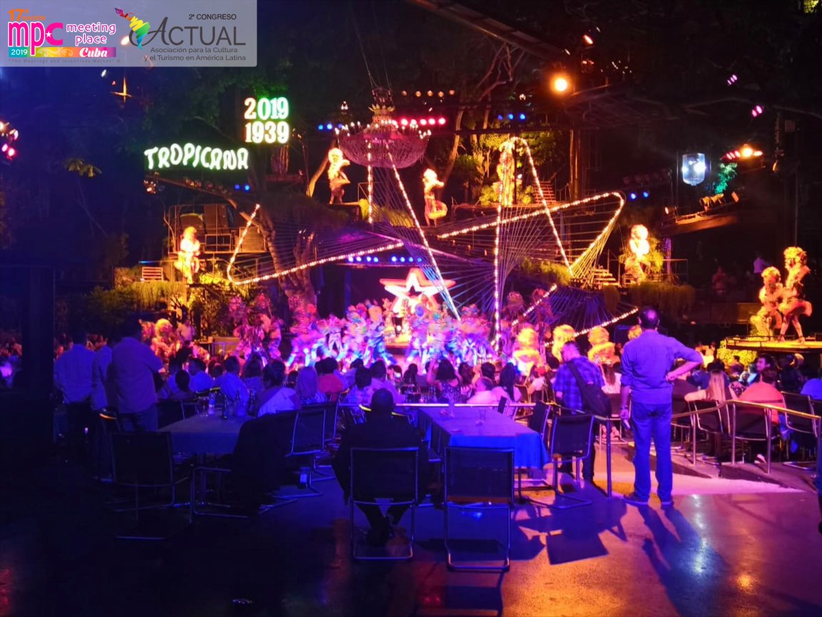 MeetingPlaceMex's tweet photo. Un poco de lo que se vivió ayer en el cóctel de bienvenida de #MPCuba2019 🇨🇺
Etiquétanos en tus fotos y utiliza nuestros hashtags ⬇️
#MPCuba #MPCuba2019 #Actual https://t.co/paH7fDgaC6