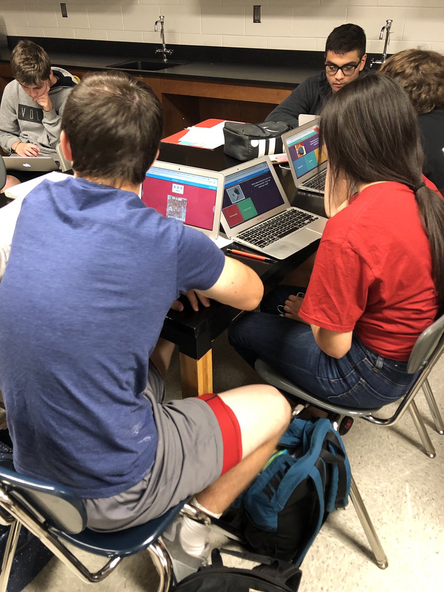 dralyssakennedy's tweet photo. Having so much fun reviewing rocks &amp; minerals in Earth Science with Quizizz! Teamwork makes the dream work, y’all! @AuroraMoHS https://t.co/LX5BT7eZcI