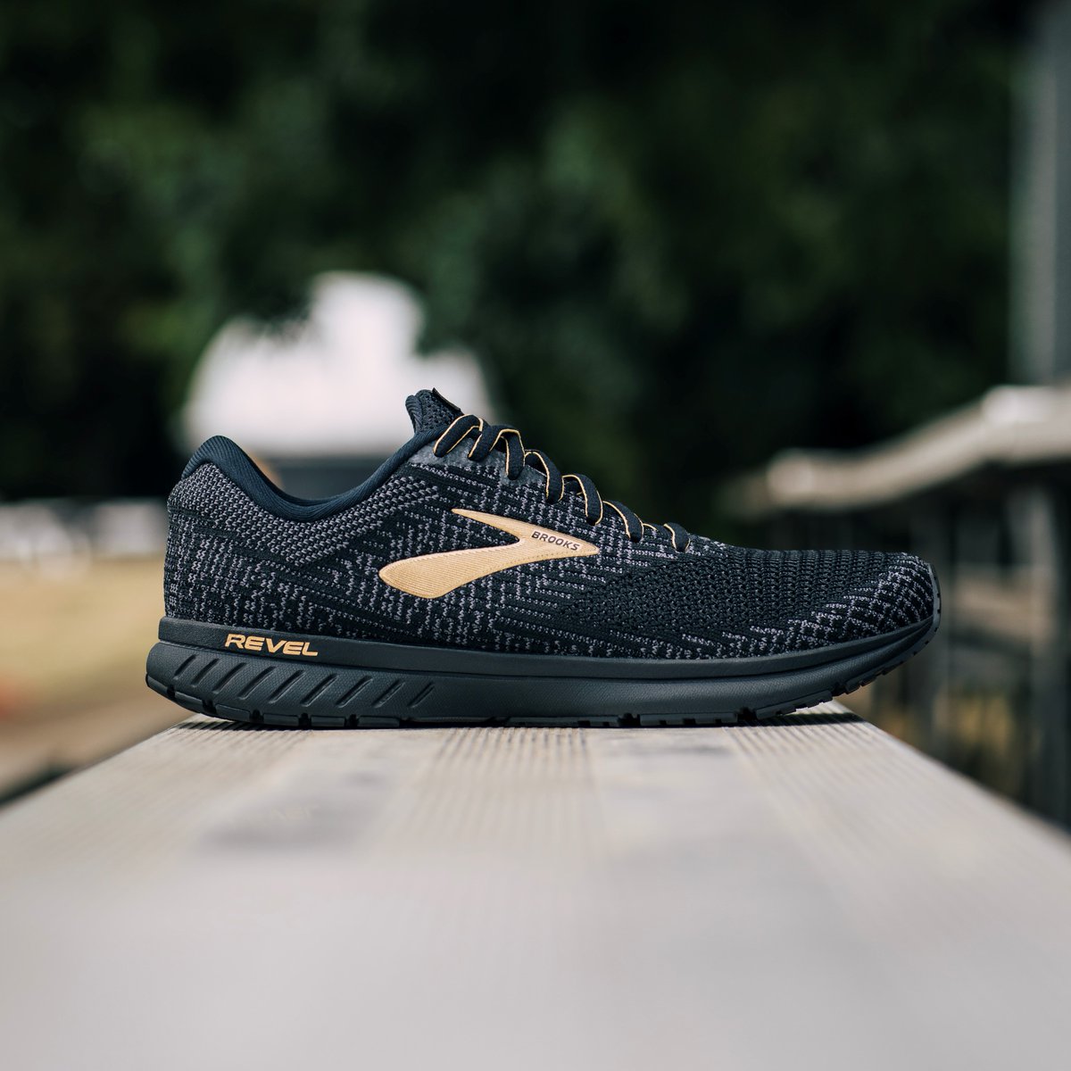 brooks running twitter