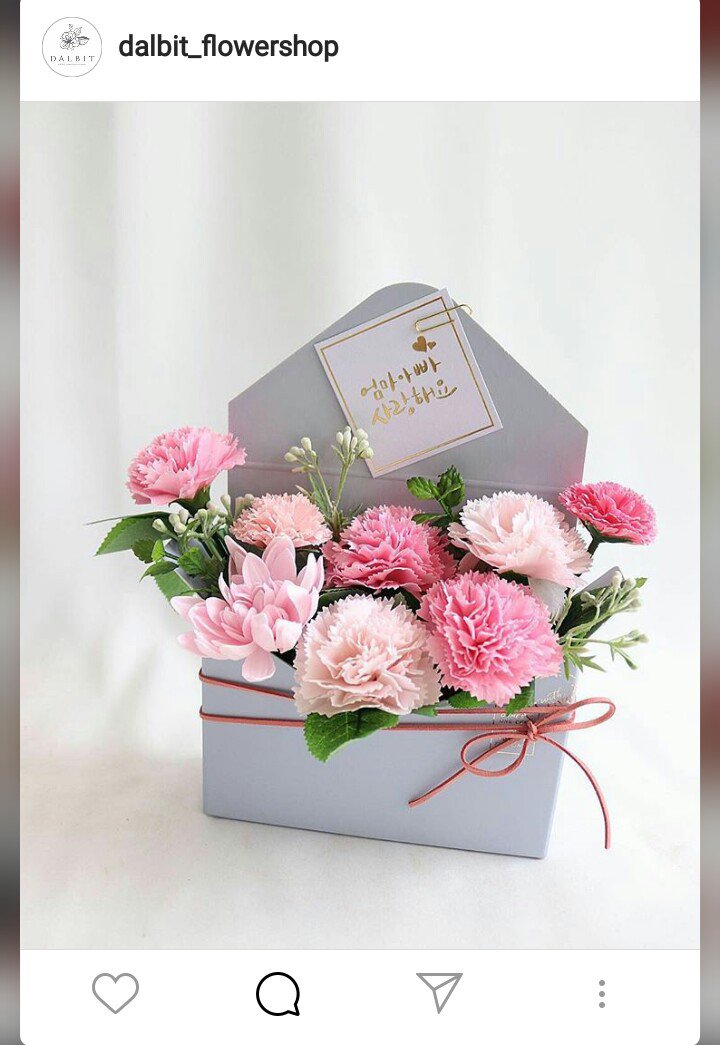 viminiyoon's tweet photo. ㅤ
ㅤ ㅤ🌸 ⚘·˚
так люблю корейских флористов !! их работы вдохновляют меня., я мечтаю о своём самом уютном цветочном магазинчикеее !!! https://t.co/Ypu0cpLnV3