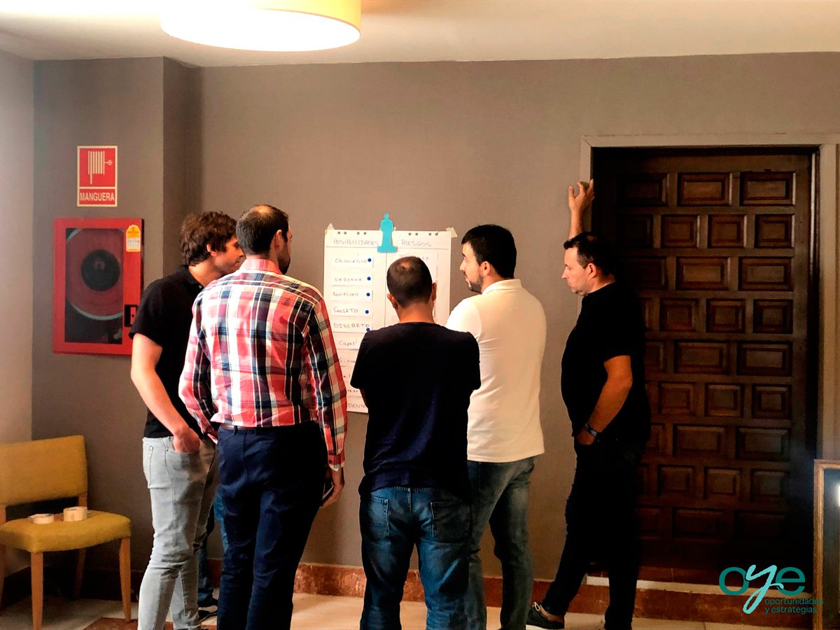 _O_Y_E_'s tweet photo. Espectacular acción formativa con nuestro cliente Agritrasa Autoagrícola John Deere. Los participantes aprendieron una herramienta exclusiva de gestión de Recursos Humanos. Muchas gracias a todos. 
¡Hasta muy pronto!
#OportunidadesYestrategias
#Structogram
#Triogram
#Formacion https://t.co/Y987g5Mh5s