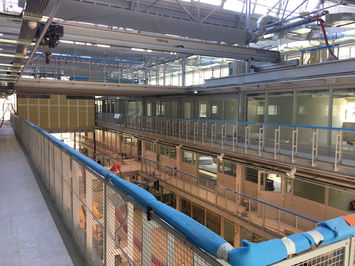 OuestValo's tweet photo. Nous l avions vue en chantier, voici la @Halle6Ouest @UnivNantes livrée ce soir ! L’innovation interdisciplinaire dédiée au numérique lovée
au cœur du quartier de la création @ClusterQDC @NantesMetropole #Isite_NexT @OuestValo https://t.co/o5GDnK0s4x