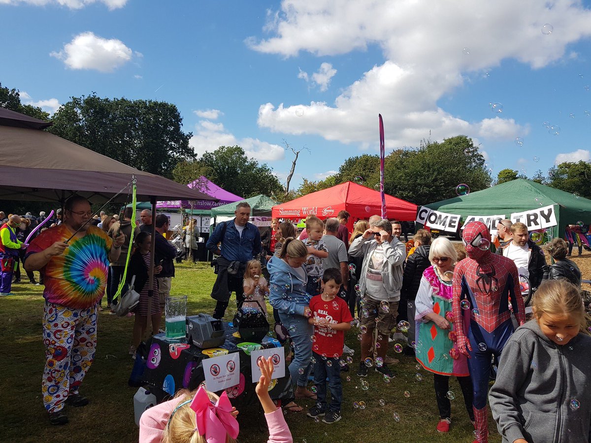 MascotsMagical's tweet photo. Hanworth Park House car show 2019 https://t.co/bFP24IqPrb