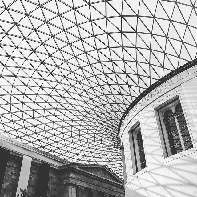 The British Museum ❤️
.
.
.
.
.
#london #ldn #britishmuseum #iphonex #blackandwhite