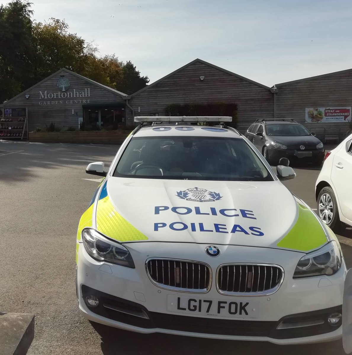 PSOSRoads's tweet photo. Officers from #EDivRP and #JDivRP spent the day at Mortonhall Garden Centre chatting with older drivers, offering advice, answering questions and testing reaction times and eyesight. Great to meet so many people, and thankfully no licences taken away!
#KeepingPeopleSafe https://t.co/As9xa1LxLO