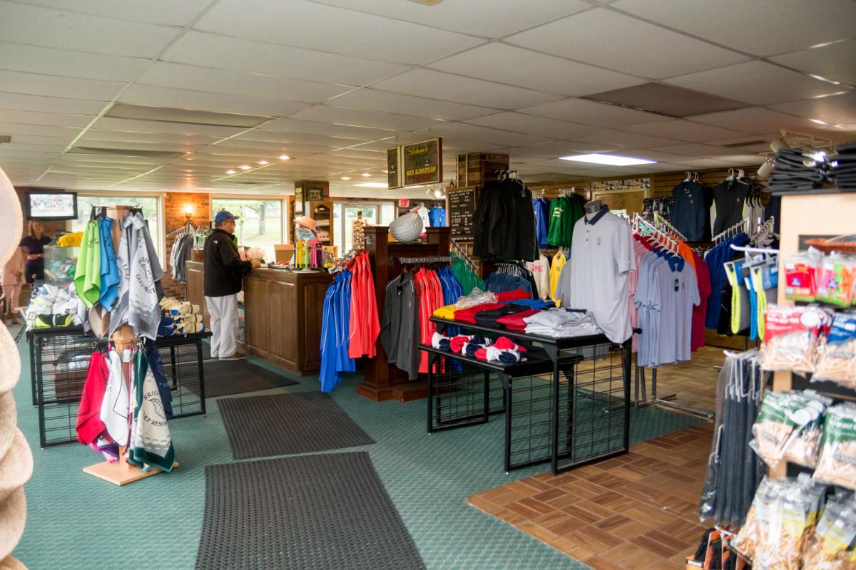 brightleafgolf1's tweet photo. We have all the essentials to help you hit the course in style. https://t.co/nL0fWuDrLA