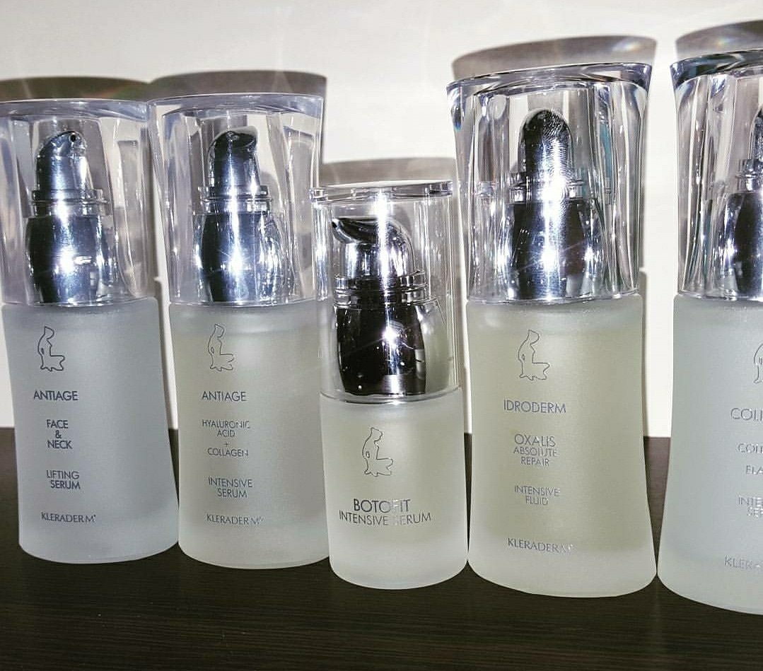 Kleradermbb's tweet photo. @kleraderm offers an array of serums for every skin type and concern. Each serum is designed to give our clients the #wowfactor they are looking for!! Shop now at https://t.co/yVHZZycRE6 #proskincare
#kleradermusa #kleradermitaly #kleranets #beauty #skincare #retweet #newskincare https://t.co/TEeYeFf9Yn