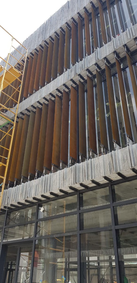 HDLatam's tweet photo. En #México, el @CemefInforma inicia "La casa de la Filantropía", un proyecto sobrio y amigable con el medio ambiente
Las #fachadas utilizarán nuestro #Stripscreen, un producto versátil ideal para el control solar
#ObraEnConstruccion de @JSaArquitectos @impulsa_arq @trazo_arq https://t.co/5vNJkxiNDZ