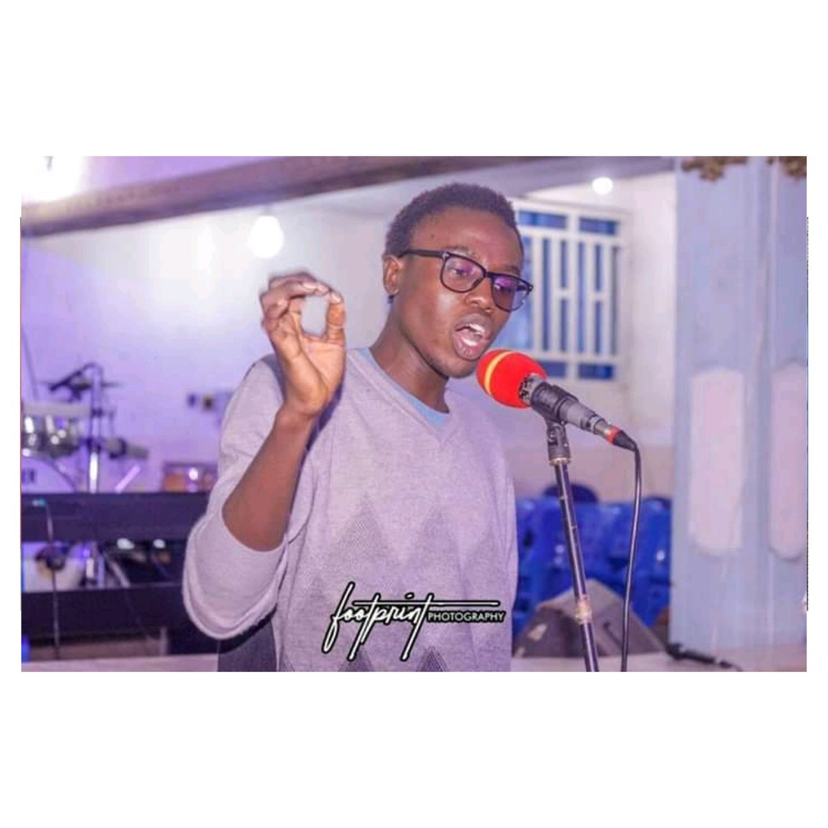 theoddfelix's tweet photo. #TBT
Honestly, no be today. E don tey!
#oddFelix #throwbackthursday https://t.co/EPxTK263Q8