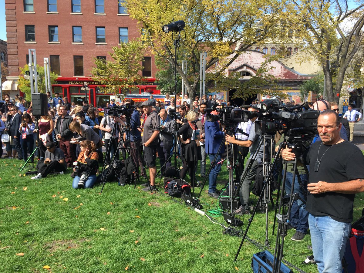 Biggest media scrum in Manitoba since Jets returned to Wpg. Trudeau presser in minutes #WestCdnAg #cdnag