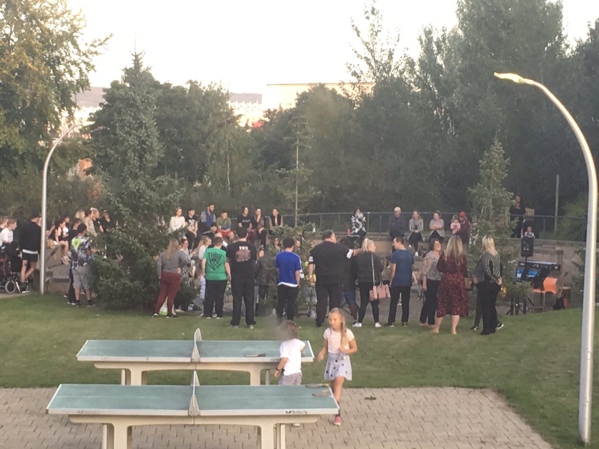 HeadStart_ST's tweet image. 132 young people at tonight's HeadStart #FeelGood Festival at MyPlace. Live music, dance and celebrating our fantastic town! #BrilliantlyBoro 

@Tees_Issues @mbrochiefexec @MbroCouncil @DPHSouthTees @ant_tees @TeessideLive @BBCNEandCumbria @BBCTees