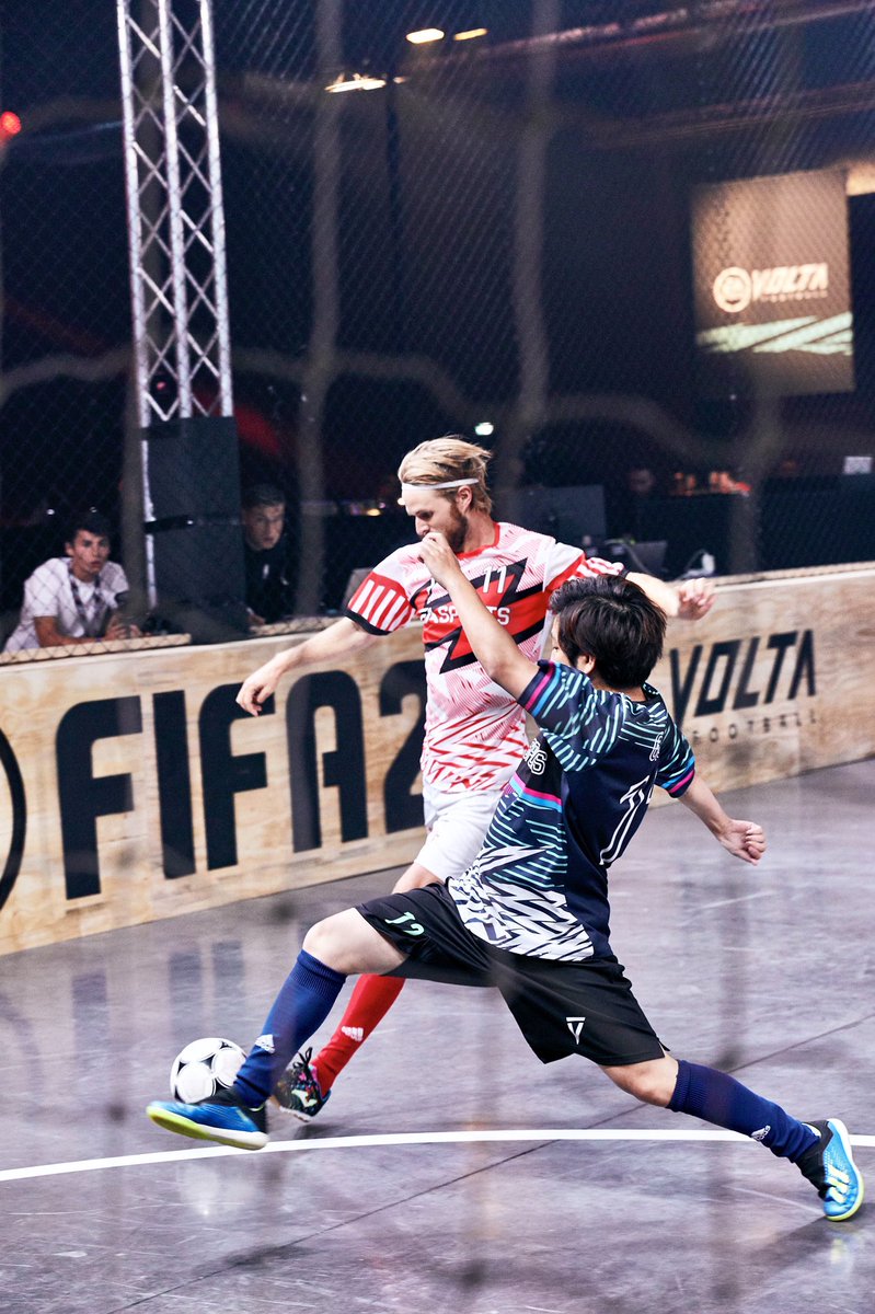 BrianBrizze's tweet photo. Ad l Played at the Volta League event i London yesterday! 😍⚽️🏴󠁧󠁢󠁥󠁮󠁧󠁿
Represented Copenhagen 🇩🇰
Thanks to @EASPORTSFIFA for the invite! 😍🙏
#voltafootball https://t.co/llwnBayZVg