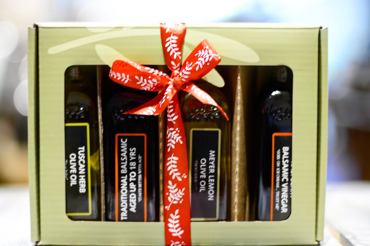 41_Olive's tweet photo. Yumminess all wrapped into one sample box of goodies 😋 https://t.co/u3Mlga6Gy2