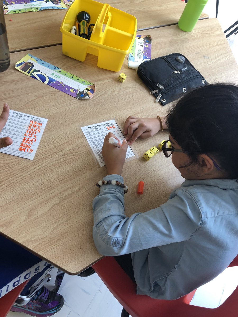 RCNowell tweet media