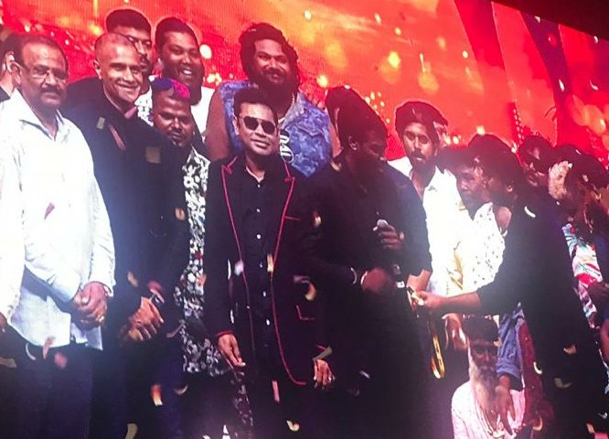 SonyMusicSouth's tweet photo. #BigilAudioLaunch 🔥💯🤩

➡️ https://t.co/lRiRqIa7om https://t.co/OkJ1h2iV9R