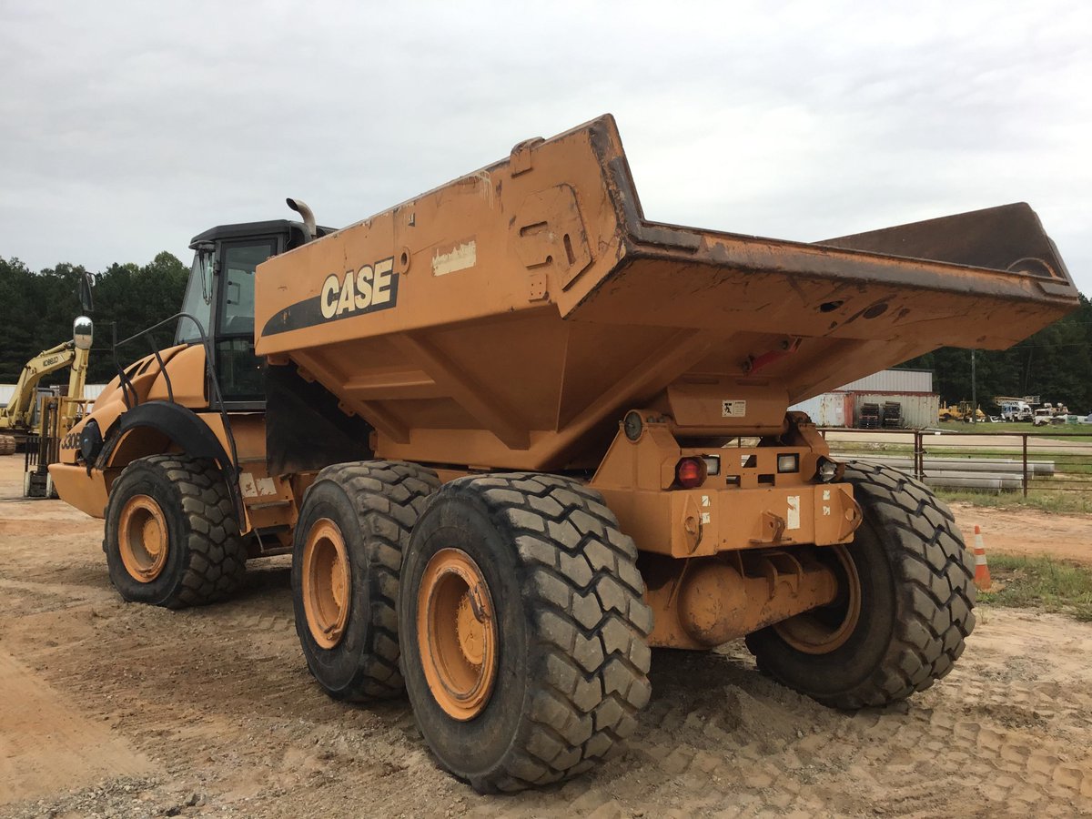 JMAuctioneers's tweet photo. WOW! Look what just rolled in for the #Pelzer #Auction! 2006 CASE 330B ARTICULATED #END DUMP. This item &amp; 1000's more to be sold Wed, Sept 25th. #Bid live onsite or #online. View all #construction items here:  https://t.co/4NyLMOgt4j  #HeavyIron #YardFull #JeffMartinAuctioneers https://t.co/RETMiZbVVI