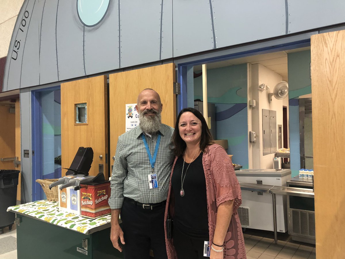 amyskelly's tweet photo. Great way to start our day! Breakfast with our families! @bwagner22 @EssexBCPS https://t.co/grEhd8Hwu9