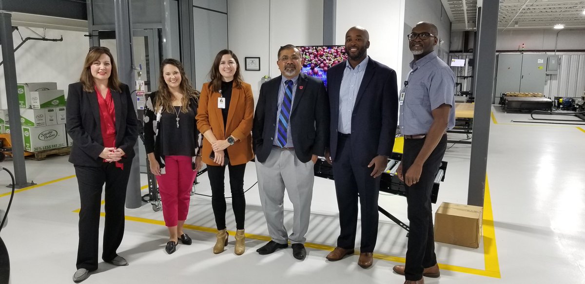 hytrol's tweet photo. A few more photos from Wednesday's tour with our friends from @ArkansasState. We also donated materials to engineering students participating in a design competition. Good luck! #HytrolFamily #leadtheway #HytrolHowls https://t.co/6scxUcGC9D