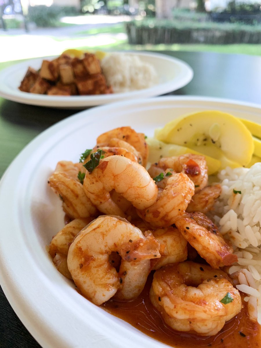 APUDining's tweet image. Feeling a little spicy today? 🌶 Come snag some Camarones and Tofu a La Diabla in the 1899 Dining Hall until 2 today!