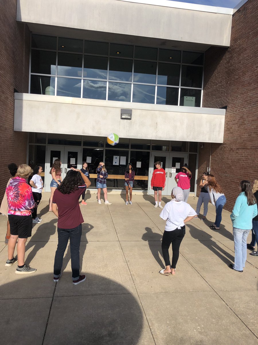 SmithsburgSGA's tweet photo. Our first GA was great- we loved hearing about what students at Smithsburg are passionate about. If you missed it, please join us next month!💜💜 https://t.co/CGh8n4PR6v