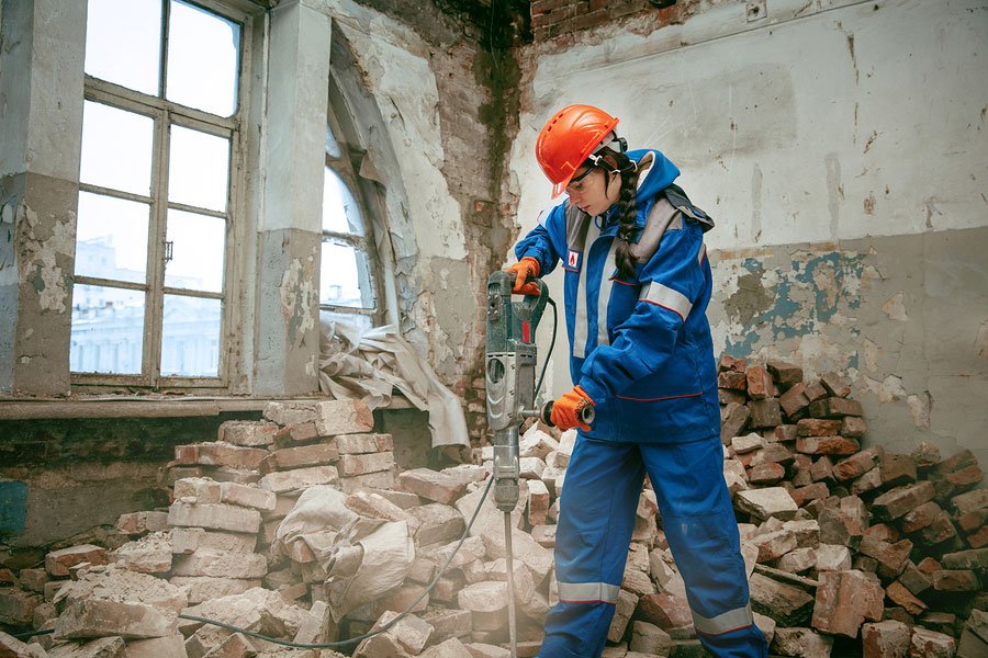 Yes, you absolutely can keep your business running as usual through a commercial renovation! Learn a few tips from our #facman pros -- like having a comprehensive plan that covers the entire timeline: absfm.net/how-to-keep-bu…