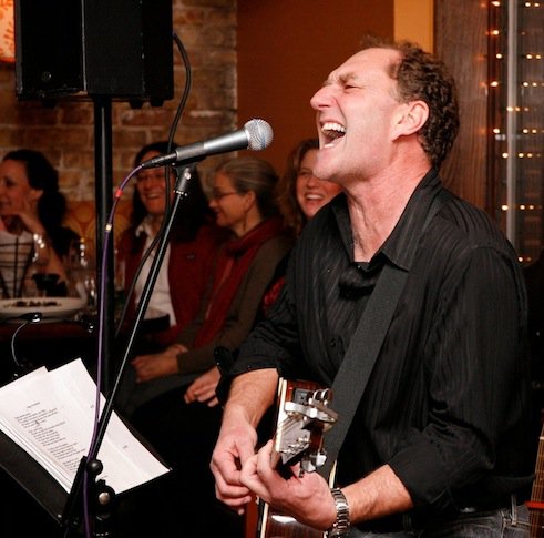 MayaDelSol's tweet image. 🎵 Blamires is Back! 🎵 This Friday, September 20 at 9pm. Plus, new weekly features. Read all about it! #oakpark #chicago #livemusic - mailchi.mp/mayadelsol/bla…