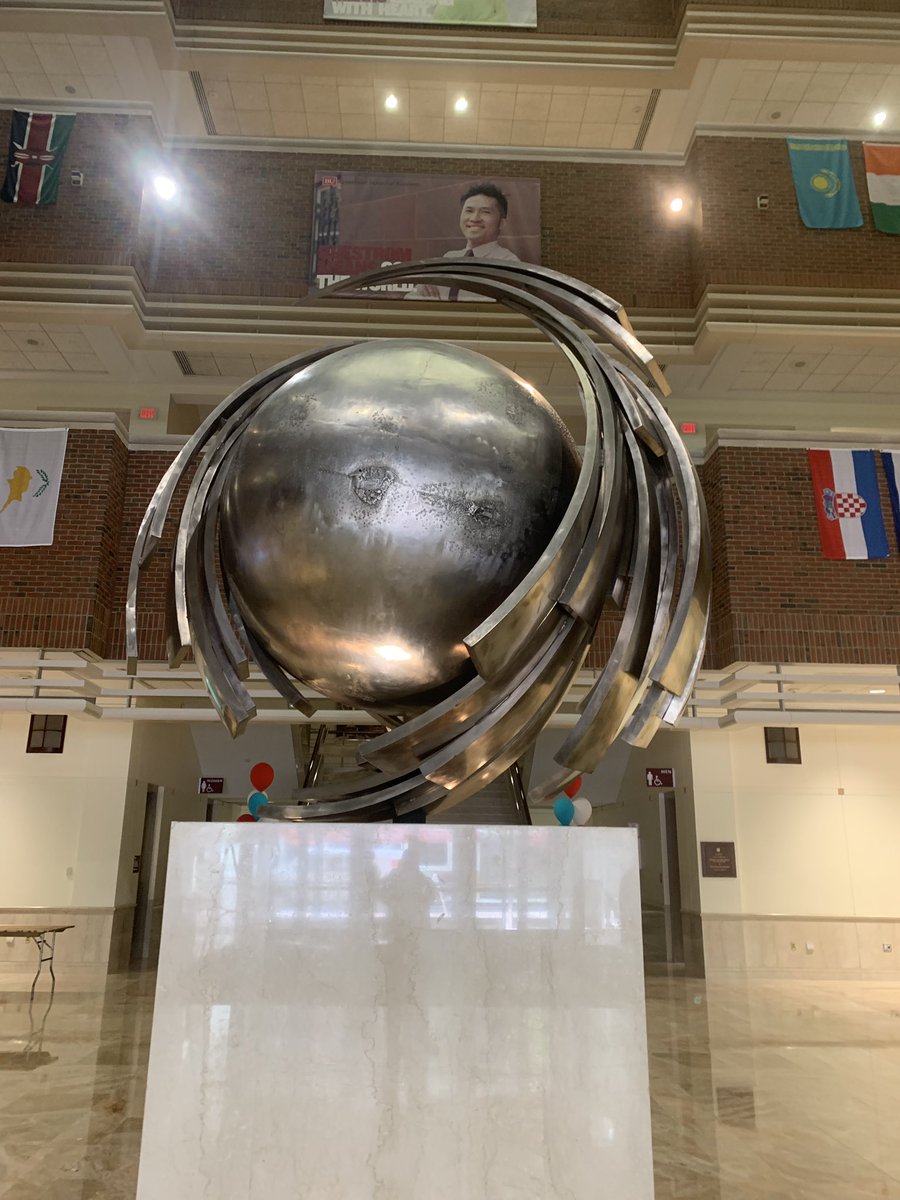 JoeMaturando's tweet photo. From Chapel Hill @kenanflagler to Chestnut Hill @BostonCollege with Boston University @BUQuestrom in between- great week on campus! So fun meeting our ambassadors and talking about @EY_CareersUS with top candidates! #goeagles #gotarheels #goterriers https://t.co/gtLJKj34IU