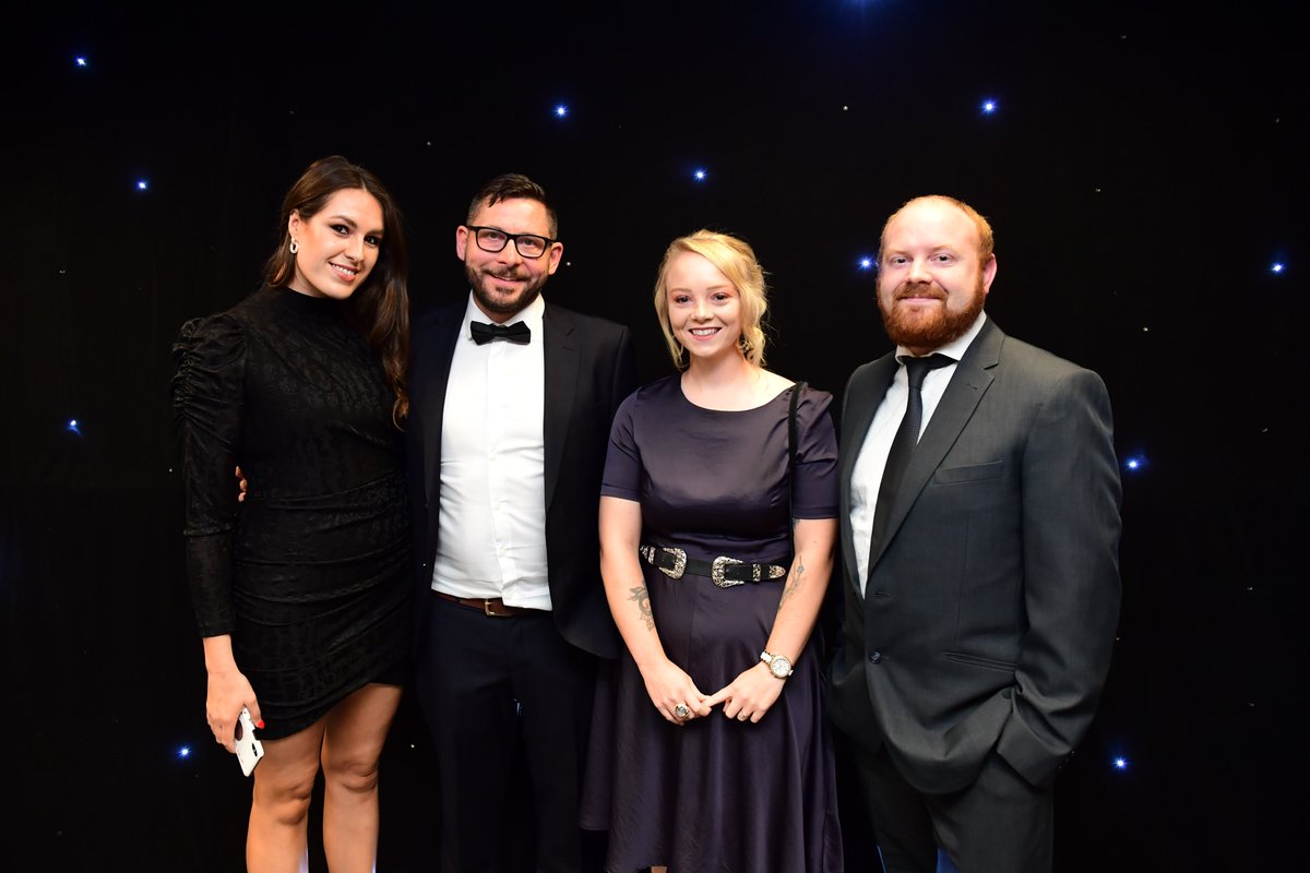 LincsFoodDrink's tweet photo. 🥂 Guests are mingling and enjoying a glass of fizz before taking their seats at #SelectLincsAwards

@LincolnTeaCoffe, @LincsChef, @HealingManor and @HarrisonsBarton are some of our fantastic guests tonight! https://t.co/uqvmFBE3ZH