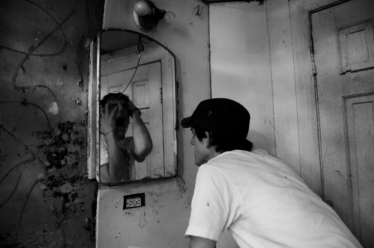 Outwardly we may appear to have it all together. On the inside it's a roller coaster. Guess what..kids have these feelings too and those feelings lead to self-destruction. YOU have an opportunity to be a POSITIVE in there NEGATIVE. @istampoutstigma #mes_wildcats #bathschoolsrock