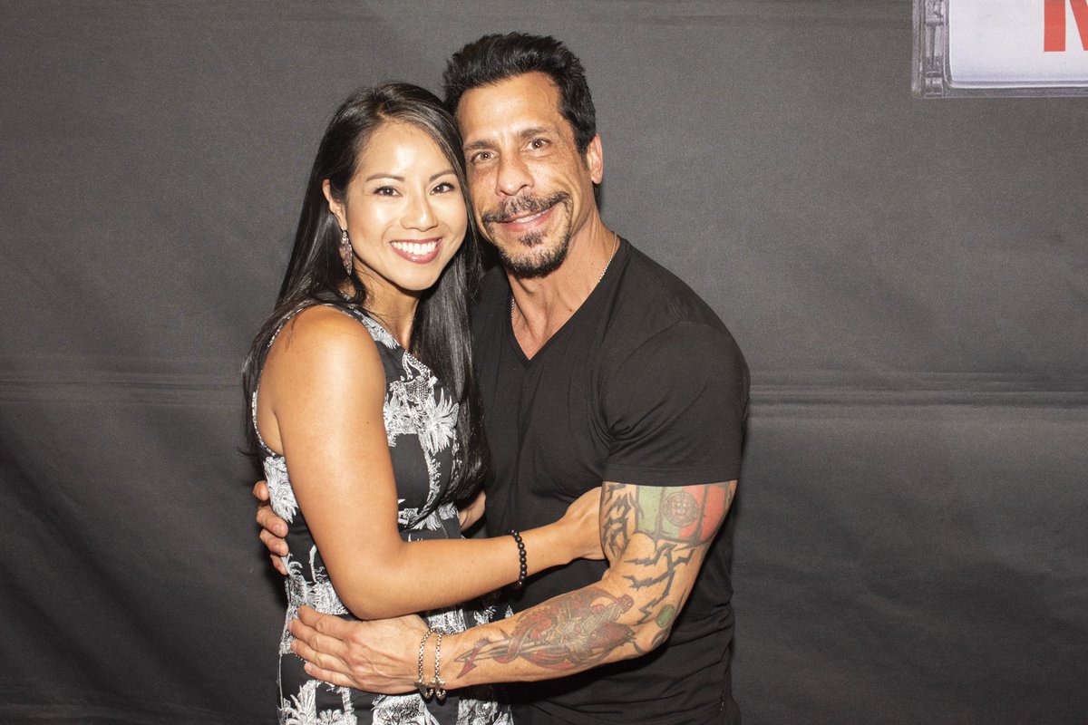 jujubeanstyle's tweet photo. @dannywood @NKOTB When I caught myself on the jumbo tron recording you! 😂 Also, this hug. ❤️ https://t.co/8UbGIivEOO